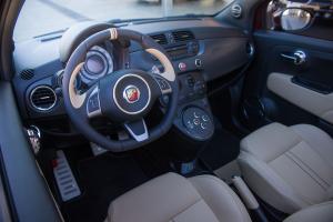 Abarth 695 Edizione Maserati 2013 года  (JP)